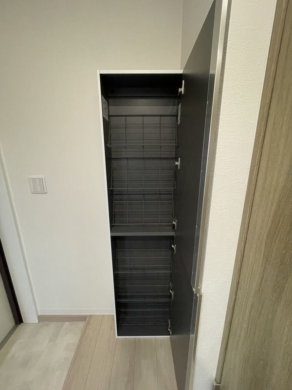 東金町モコプルの玄関