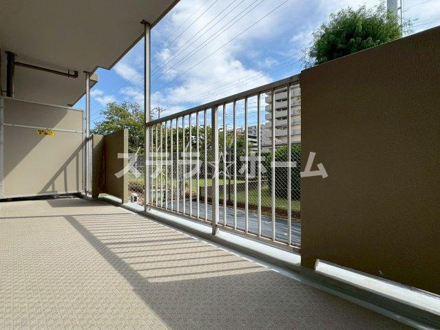 ユアサハイム新高のバルコニー