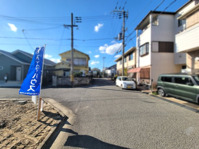 ライフフィールド有本1区画の前面道路含む現地写真