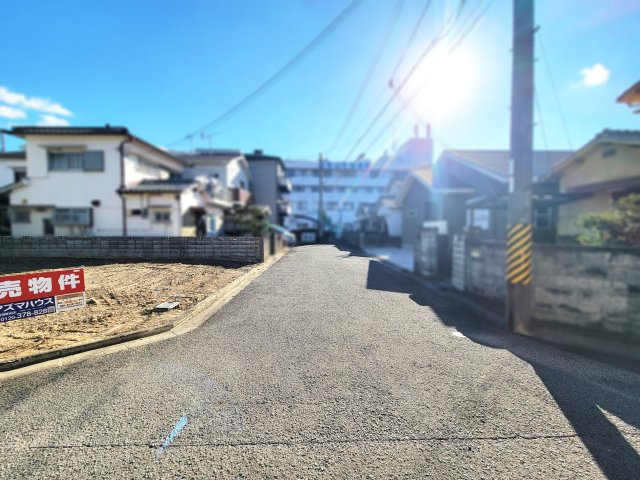 ライフフィールド有本1区画の前面道路含む現地写真