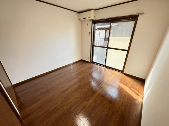 フジメゾンコートの居間・リビング