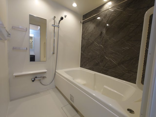 ナチュール　メゾンの浴室|同施工会社、同型タイプです