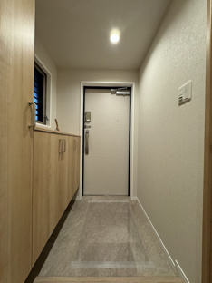 【玄関】フローレンス呉中通り 