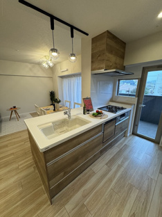 【キッチン】フローレンス呉中通り 