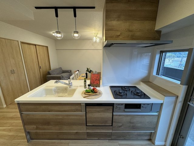 【キッチン】フローレンス呉中通り 