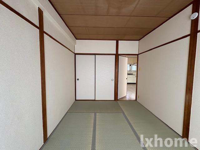 ハイツ米屋の和室