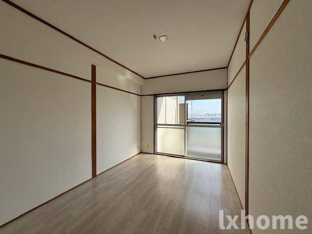 ハイツ米屋の居間・リビング