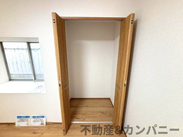 松前町筒井中古戸建の収納|こまごまとしたものを収納できそうですね