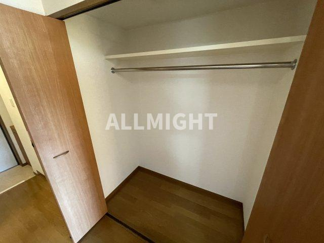 稲城市百村のアパートの収納|★お部屋探しはオールマイト不動産までご相談下さい♪