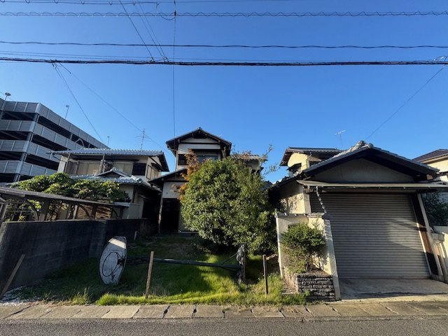 岡山市南区妹尾　ガレージ付き中古戸建の外観