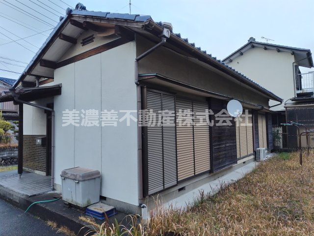 ６５７２６　瑞穂市牛牧中古戸建ての外観