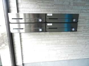 レ・エスポワールのエントランス