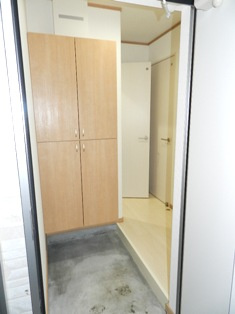 レ・エスポワールの玄関