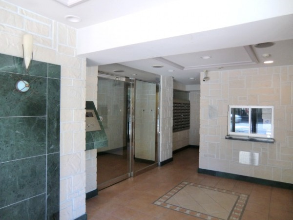 ガラ・ステーション東日本橋のロビー