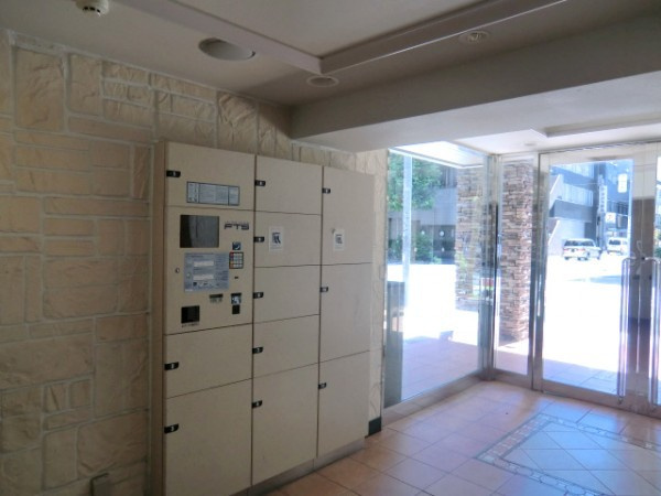 ガラ・ステーション東日本橋のエントランス