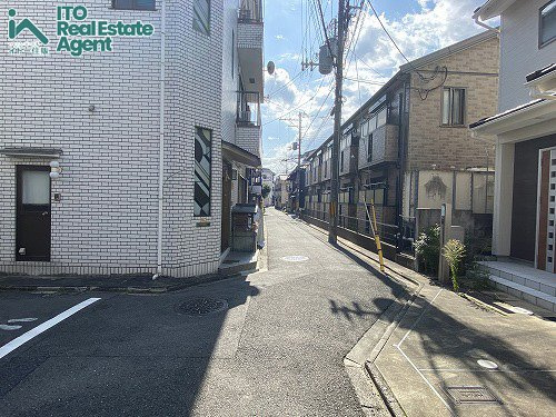 紫野北舟岡町 新築戸建の前面道路含む現地写真