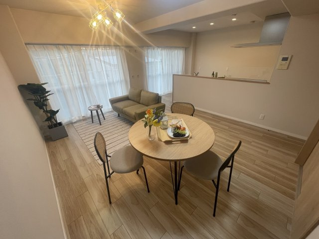 【居間・リビング】ネオコーポ大津湖城ヶ丘Ｃ棟 