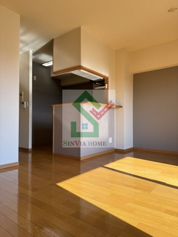 ロイヤルモナークの居間・リビング