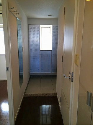 パークハウス下馬一丁目の玄関