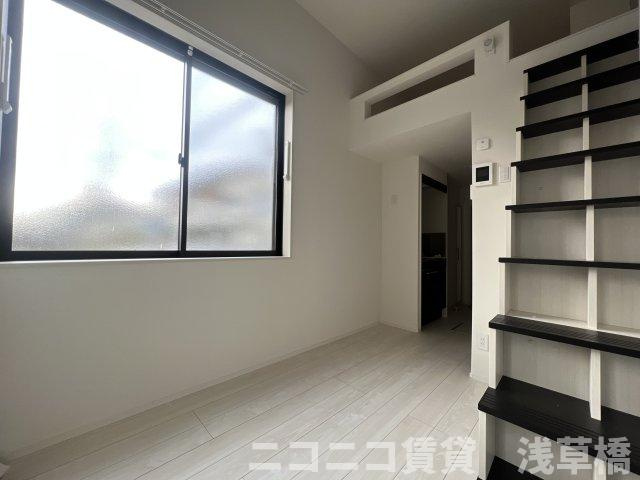 エリムレジデンス豊島園のバルコニー