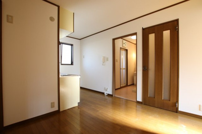 【居間・リビング】 | リバーサイド小車5号棟