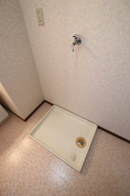 【設備】 | リバーサイド小車5号棟 | 室内洗濯機置場