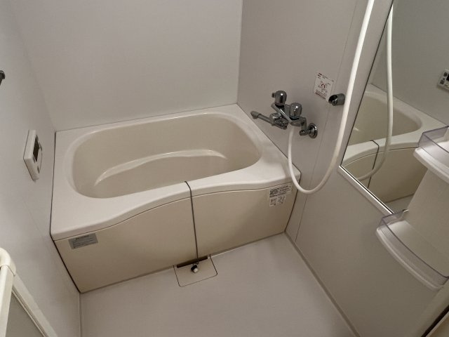 フローラ中野の浴室|同建物別室参考写真