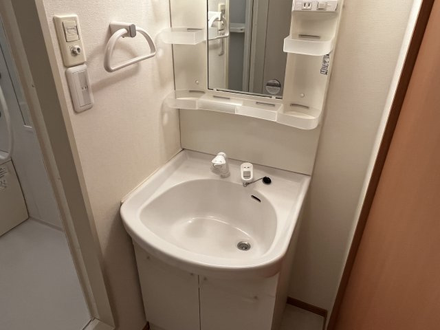 フローラ中野の洗面所|同建物別室参考写真