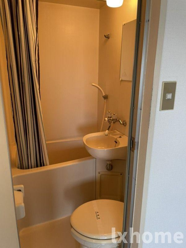 サンハイツ西本の浴室|お風呂で日々の疲れを落としましょう