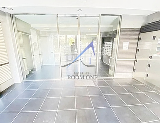 スカイコートヒルズ新宿のエントランス|エントランスです。