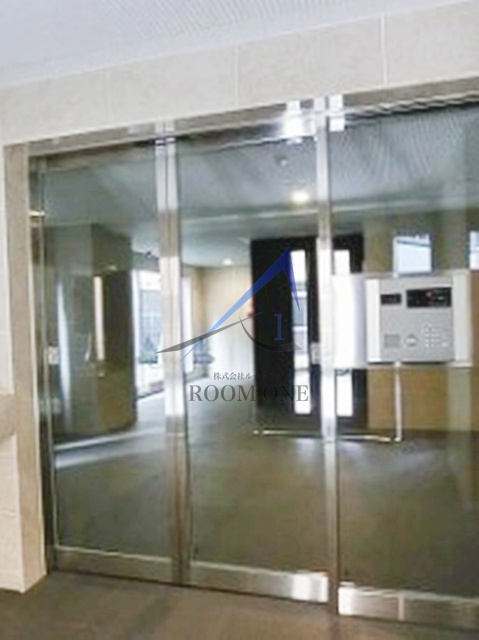 Ｒｉｓｉｎｇ　Ｐｌａｃｅ錦糸町三番館のエントランス|エントランスです。