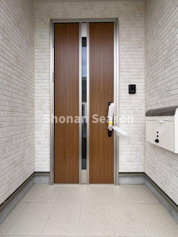 【玄関】 | 内覧の際には新生活をイメージしながらゆっくりとご覧くださいね☆