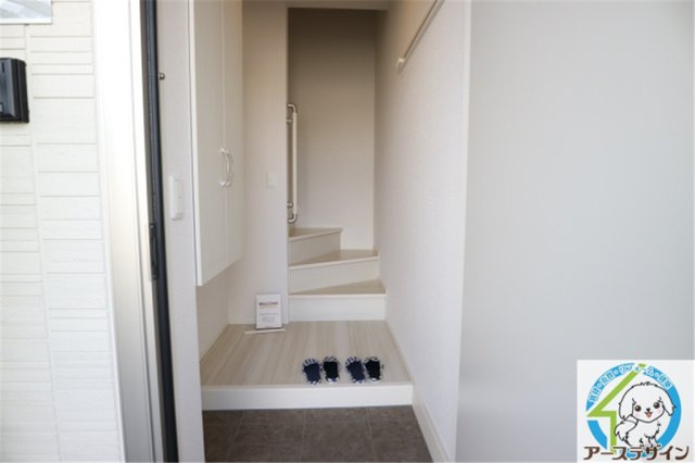 アルコバレーノⅧの玄関|パース写真