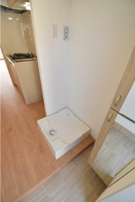 【設備】 | ル・シャ・ノワール | 洗濯機置き場