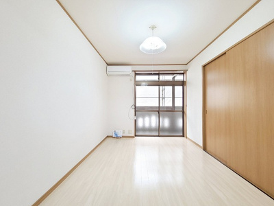 【洋室】 | グランディール・マルモ