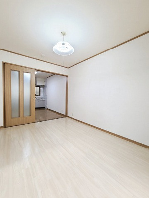 【洋室】 | グランディール・マルモ