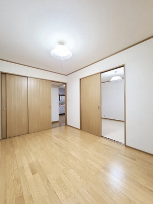 【洋室】 | グランディール・マルモ