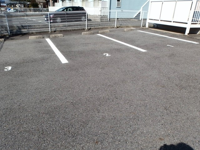 サープラスⅡふようの駐車場