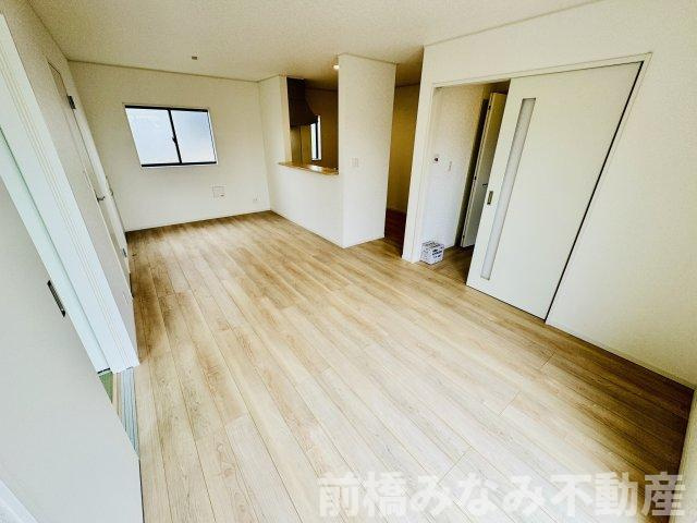 前橋市河原浜町第3　２号棟(全４棟)　クレイドルガーデン　新築建売分譲の居間・リビング|使いやすいリビングです