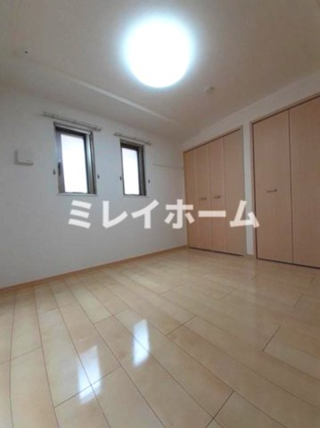 アドニスター西大井の寝室