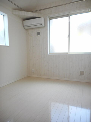 【居間・リビング】 | カルフェ横浜 | エアコン付き居室