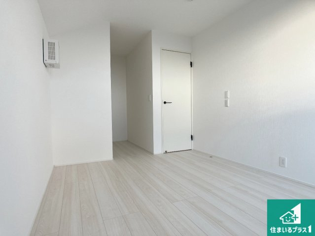 神戸市垂水区霞ケ丘　第1期　新築一戸建ての洋室|シンプルな洋室は、自分好みのインテリアが楽しめます♪ご家族とインテリアや家具を選びに行くのは新築購入時の醍醐味の一つです。ぜひお楽しみください♪