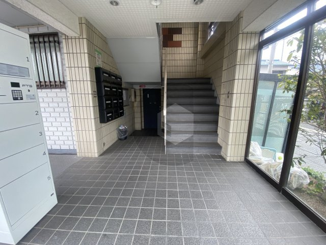 グロースハイツ吉田下島のエントランス