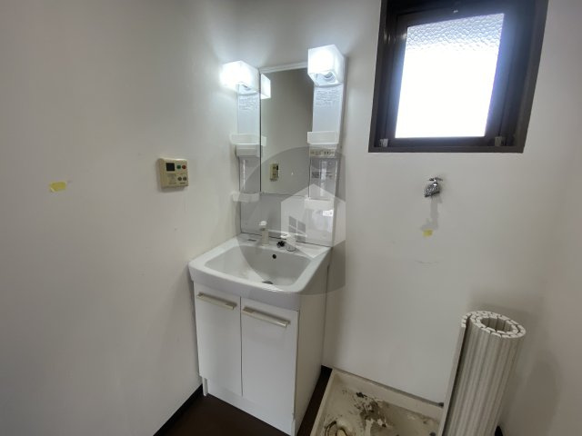 グロースハイツ吉田下島の独立洗面台