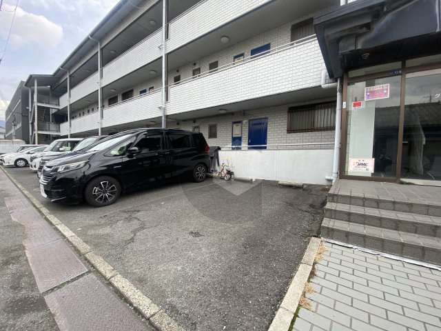 グロースハイツ吉田下島の駐車場