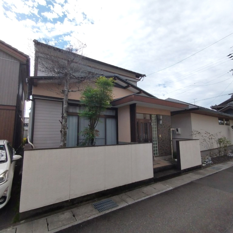 ６５９３５　岐阜市正木中古戸建ての外観