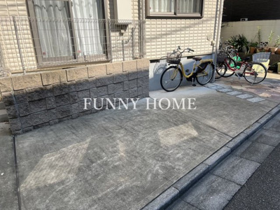 【駐車場】 | メゾンMORO