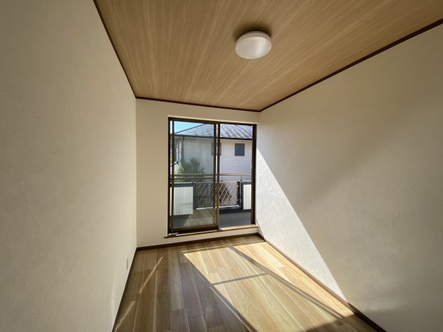 大網白里市みずほ台1丁目中古戸建ての洋室