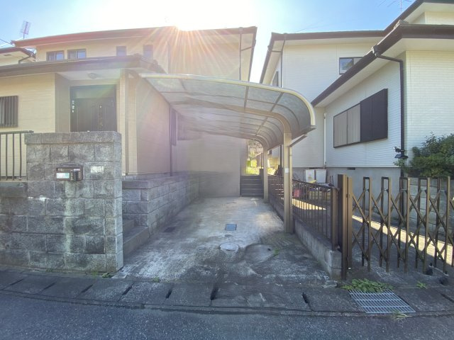 大網白里市みずほ台1丁目中古戸建ての駐車場