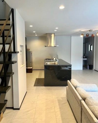 【居間・リビング】 | 東大阪市友井4丁目 | 【LDK：広々19.9帖！】